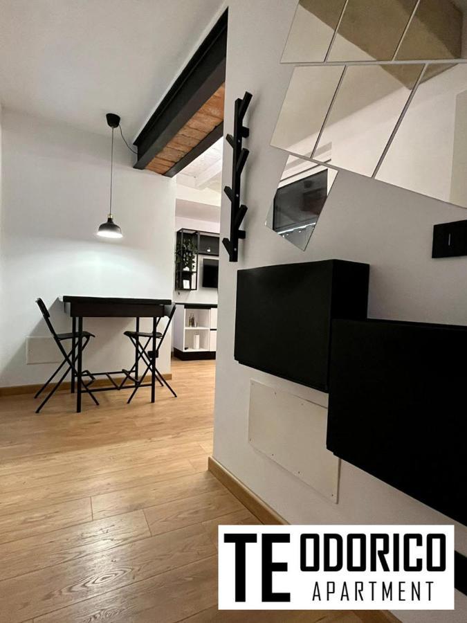 Teodorico Room & Apartment ヴェローナ エクステリア 写真